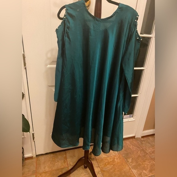 Green SATIN SWING DRESS - Picture 5 of 5